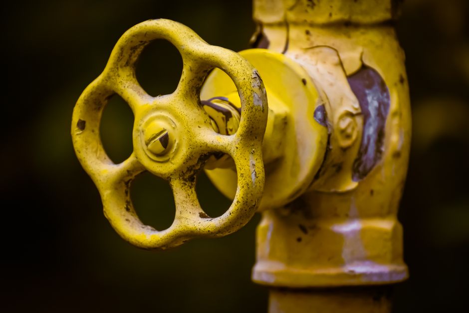 Outdoor pipe and shutoff valve used in a well system.